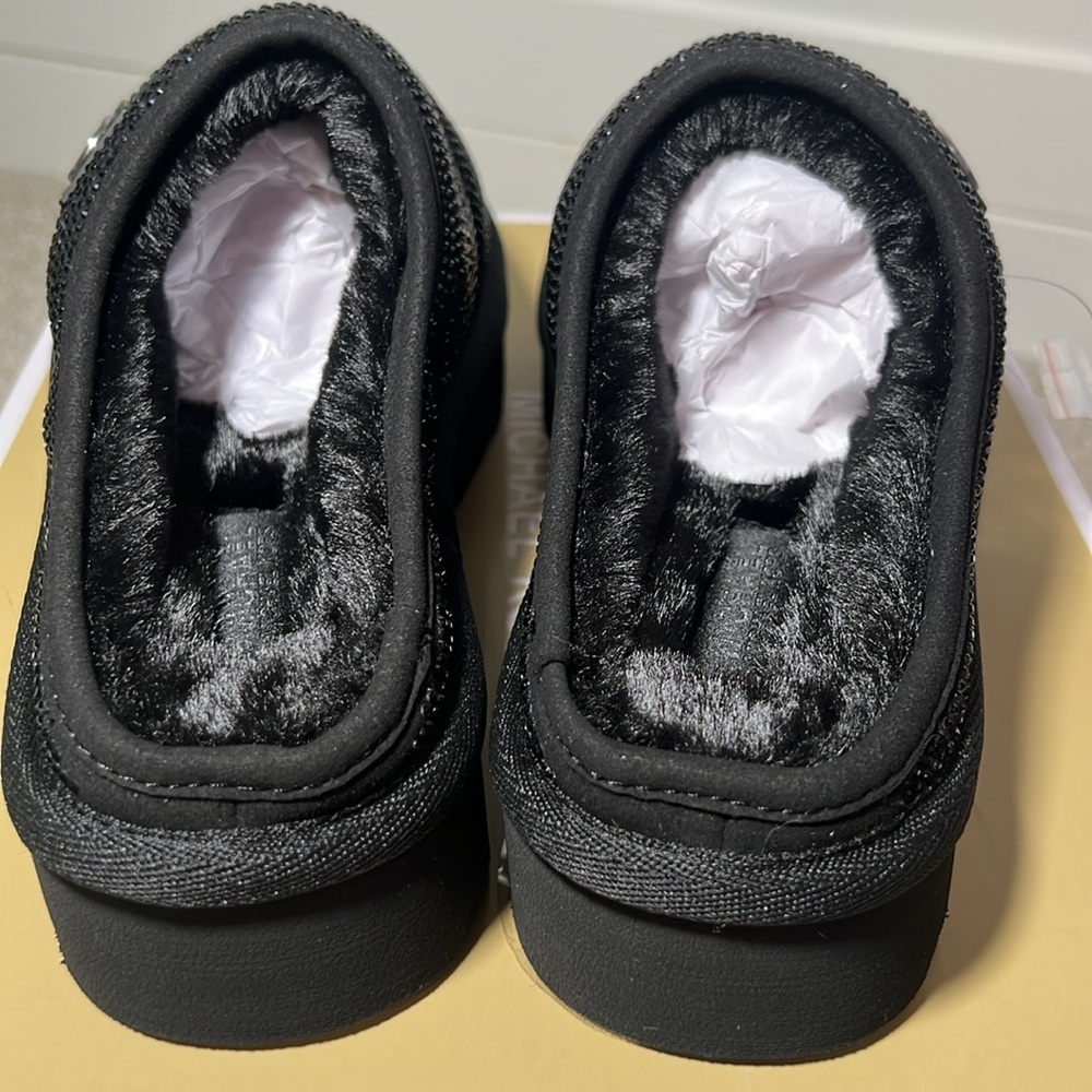 BNIB Michael Kors Women’s Winnie Slippers - Picture 5 of 10